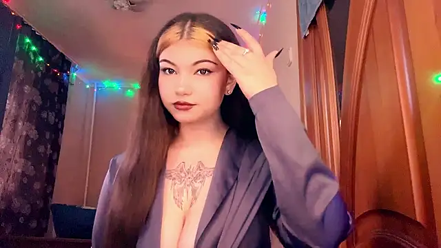 LollitaBlack online show from May 2026 01:40:01 PM