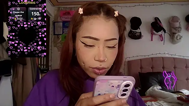 Snapshot of suky_fox chatting on June 2026 03:06:02 PM suky fox online show from June 2026 03:06:02 PM
