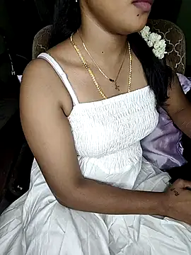 Tamil  Thara003 online show from June 2026 04:23:01 PM