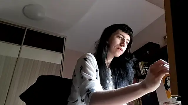 EthylAdkisson online show from May 2026 10:13:02 PM