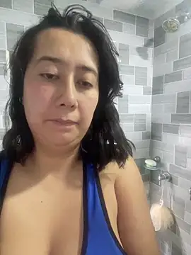 saramaSS online show from May 2026 04:09:02 AM
