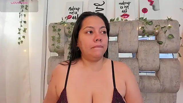 EmmyBellamy online show from June 2026 02:04:01 PM