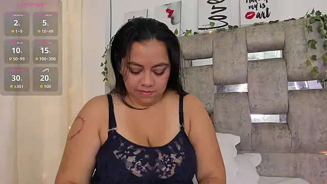 EmmyBellamy online show from May 2026 01:08:02 PM