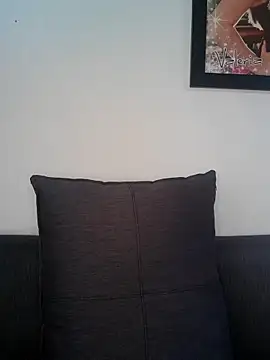 mell0102 online show from May 2026 01:17:02 PM