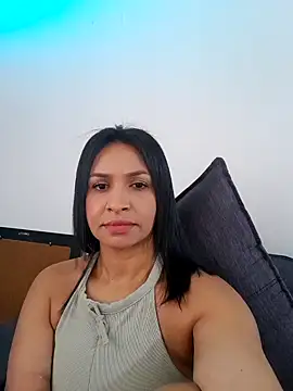 mell0102 online show from June 2026 05:30:01 PM
