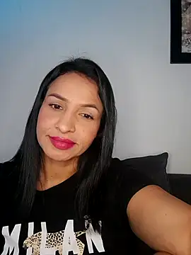 mell0102 online show from June 2026 12:21:02 PM
