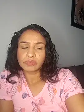 mell0102 online show from May 2026 12:57:02 PM