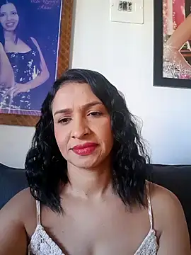 mell0102 online show from May 2026 12:44:01 PM