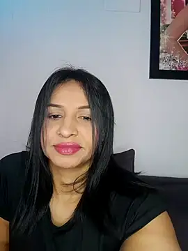 mell0102 online show from June 2026 12:21:01 PM