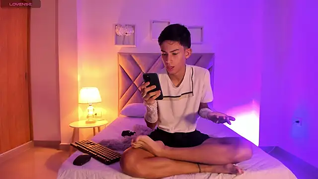 Baby noahtt online show from June 2026 02:18:02 PM
