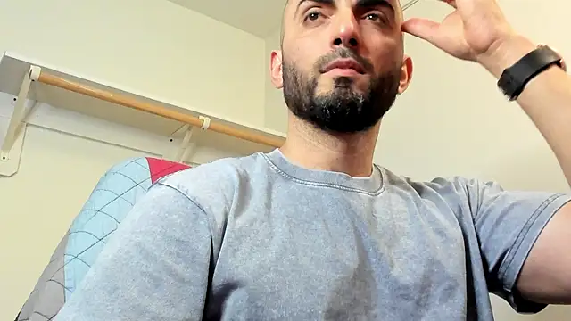 JonhJo online show from May 2026 05:15:02 AM