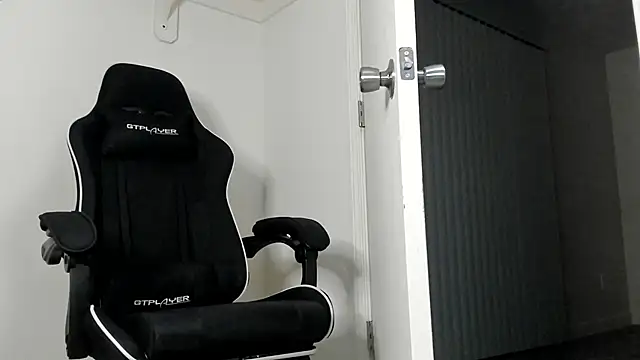 JonhJo online show from May 2026 02:33:02 AM