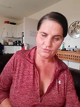 Velvet-Milf online show from June 2026 03:56:01 PM