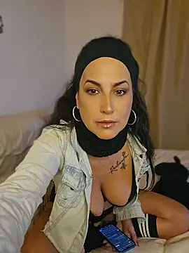 Snapshot of MorganaMystic chatting on May 2026 11:59:02 PM MorganaMystic online show from May 2026 11:59:02 PM