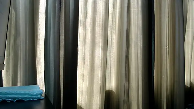 TATYXS online show from May 2026 07:18:01 PM
