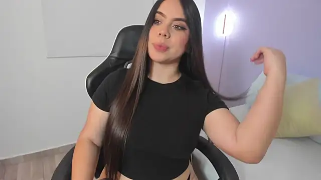 luna blazze  online show from June 2026 12:16:02 PM