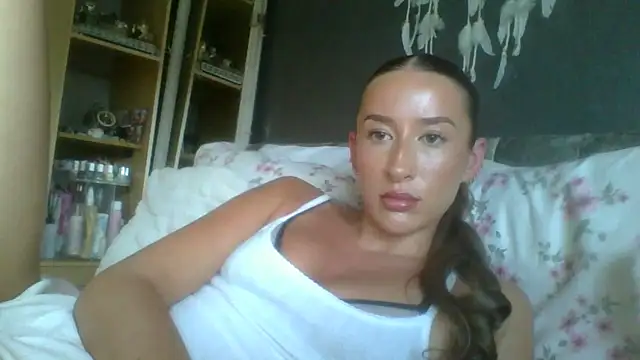 Snapshot of Wysmtxxx chatting on May 2026 07:20:02 PM Wysmtxxx online show from May 2026 07:20:02 PM
