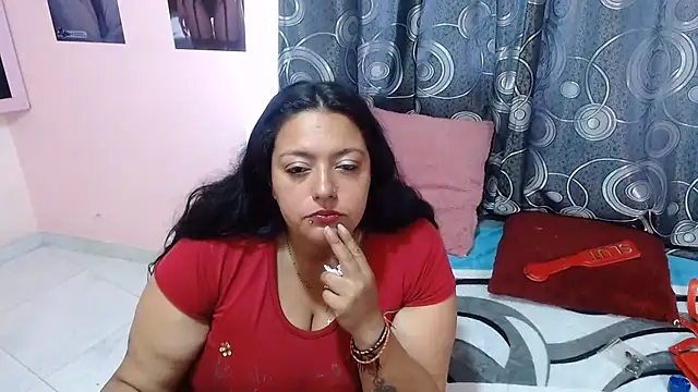 Snapshot of FabritziAPiel chatting on June 2026 02:28:01 PM FabritziAPiel online show from June 2026 02:28:01 PM