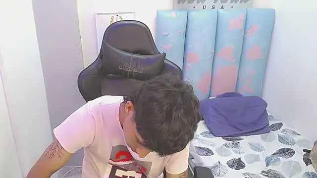 liam play online show from June 2026 09:49:02 PM