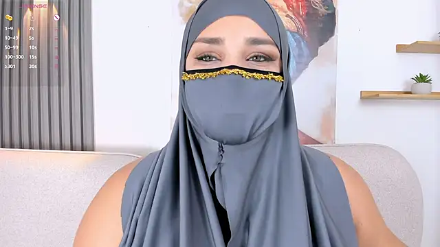 Snapshot of Salma_farouk chatting on June 2026 04:56:02 AM Salma farouk online show from June 2026 04:56:02 AM