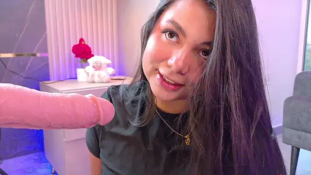 Snapshot of Eva-Apple chatting on July 2026 08:52:02 PM Eva-Apple online show from July 2026 08:52:02 PM