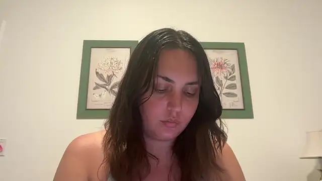 Anniehelen online show from May 2026 12:03:01 AM