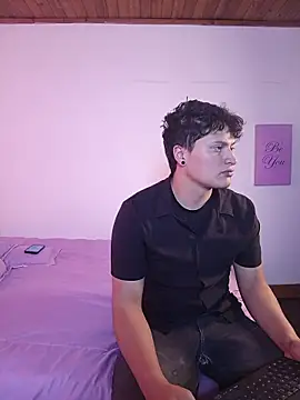 Wildseductor1 online show from August 2026 06:38:01 PM