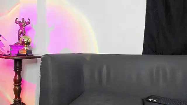 Snapshot of AlexRoyce_ chatting on May 2026 09:41:02 AM AlexRoyce online show from May 2026 09:41:02 AM