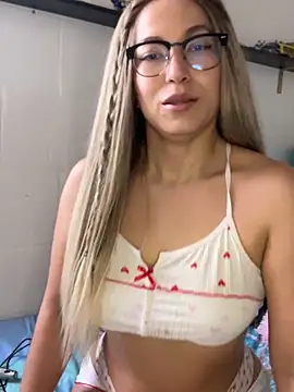 Mileyjenner1 online show from May 2026 12:53:02 PM