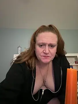 Kellilyn10 online show from June 2026 03:15:02 AM