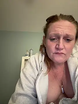 Kellilyn10 online show from May 2026 05:03:01 AM