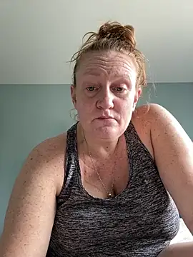 Kellilyn10 online show from June 2026 06:18:02 PM