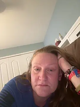 Kellilyn10 online show from June 2026 02:17:02 AM