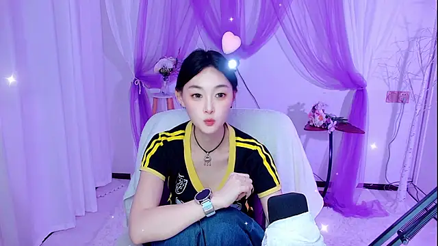 Snapshot of Tili_Lucky chatting on July 2026 01:07:02 PM Tili Lucky online show from July 2026 01:07:02 PM