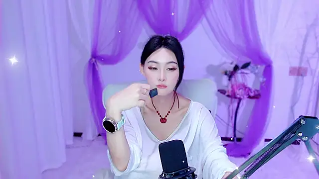 Tili Lucky online show from May 2026 12:57:01 PM