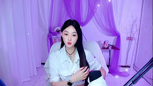 Snapshot of Tili_Lucky chatting on August 2026 01:25:02 AM Tili Lucky online show from August 2026 01:25:02 AM