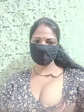 Juli 80 online show from June 2026 05:46:01 AM