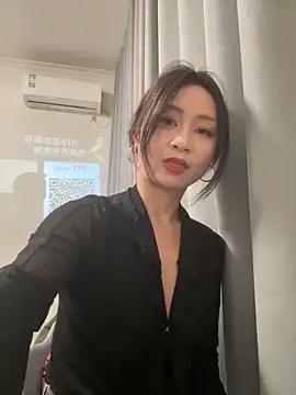 Snapshot of huihui_520 chatting on May 2026 02:30:02 PM huihui 520 online show from May 2026 02:30:02 PM