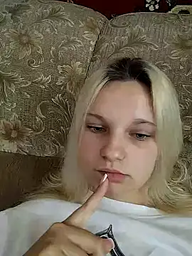 Snapshot of SallyMartinez chatting on July 2026 10:12:01 AM SallyMartinez online show from July 2026 10:12:01 AM