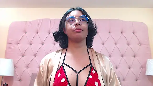 Emmaa Lexx online show from May 2026 06:01:02 PM