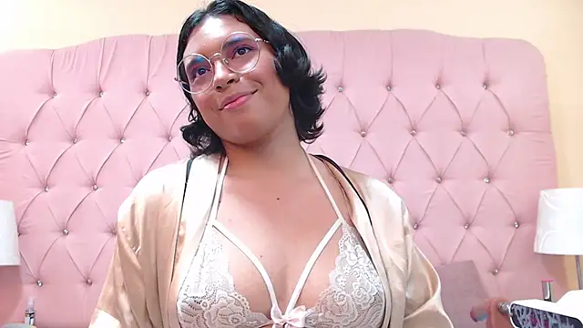 Emmaa Lexx online show from May 2026 06:05:02 PM