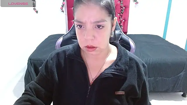Snapshot of ariana1609 chatting on May 2026 12:36:01 PM ariana1609 online show from May 2026 12:36:01 PM