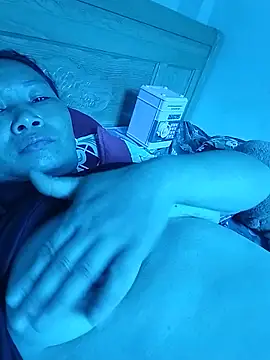 BlueGirlyeah online show from May 2026 03:28:01 AM