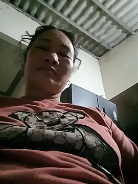 BlueGirlyeah online show from July 2026 01:04:02 PM