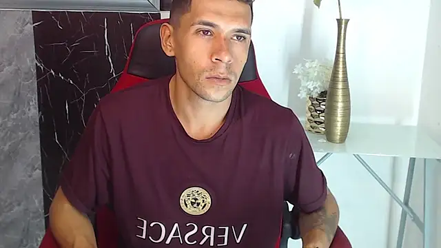 Miguel sexxx online show from June 2026 04:01:01 PM