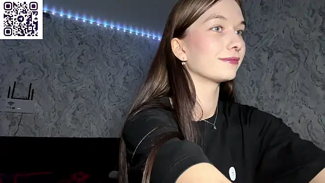HinaDesire online show from June 2026 09:58:01 PM