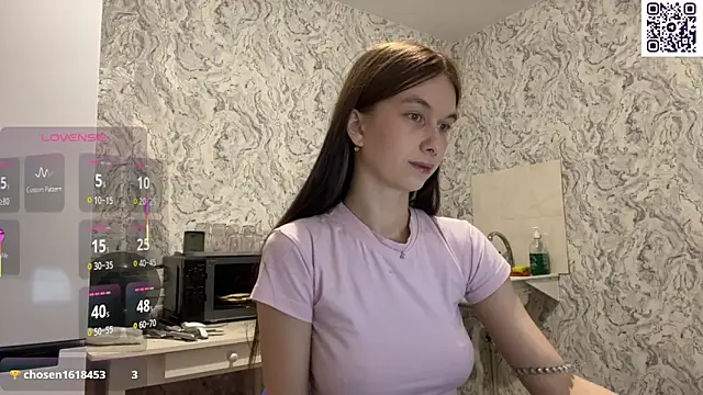 HinaDesire online show from May 2026 08:59:01 PM