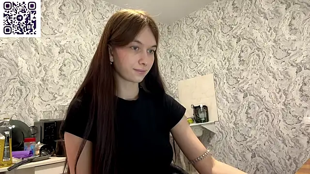 HinaDesire online show from June 2026 11:21:01 PM