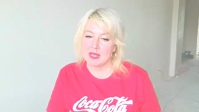 MollyyJoyy online show from May 2026 02:59:02 PM