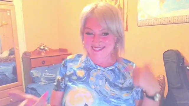 MollyyJoyy online show from May 2026 06:39:01 PM